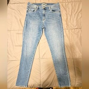 Levi's 720 Super Skinny Jeans